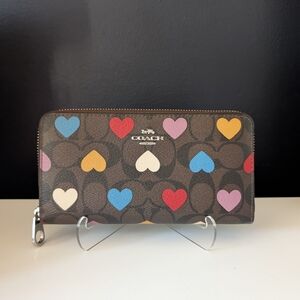 NWOT Coach Heart Print Zip-Around Long Wallet